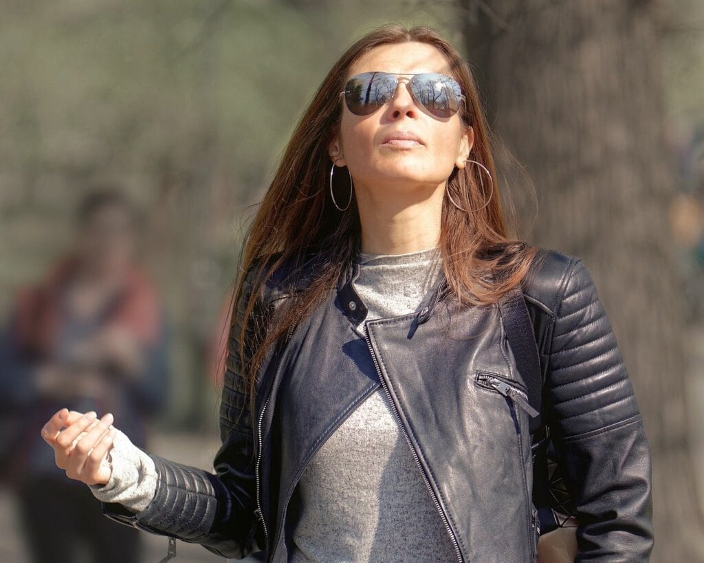Co wyróżnia nowoczesną estetykę Gucci?